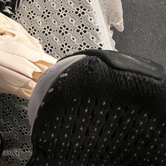 Women’s Brooks Glyerin 20; Limited Edition- used in good shape - Picture 14 of 14